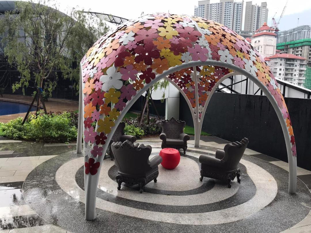 Arte Mont Kiara Host By Host Corner Suites Kuala Lumpur Kültér fotó